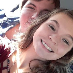 Meet your Posher, Lory